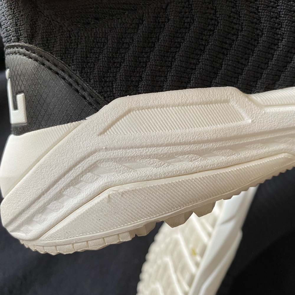 APL TechLoom Traveler Shoe - Picture 14 of 16
